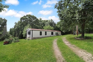 963 Ellingsworth Ln, Highlandville, MO 65669