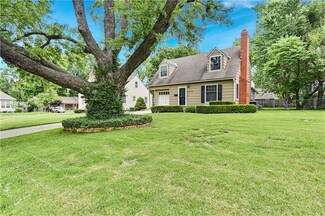 5905 Catalina St, Fairway, KS 66205