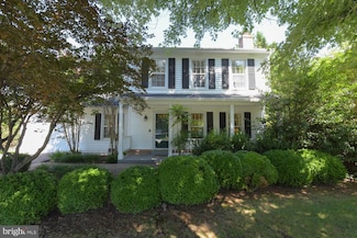 10155 Yorktown Way, Great Falls, VA 22066
