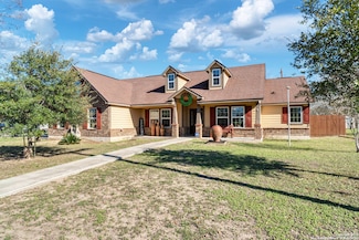 703 S 9th St, Kenedy, TX 78119