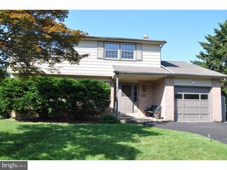 2006 Surrey Rd, Oreland, PA 19075