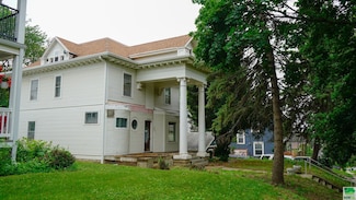 2306 Douglas St, Sioux City, IA 51104