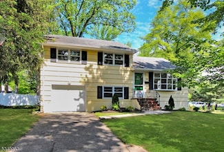 209 Pleasant Ave, Fanwood, NJ 07023
