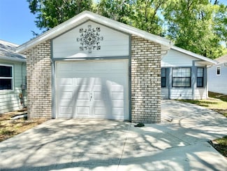 2305 NE 40th Ave, Ocala, FL 34470