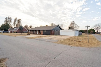202 Walter Way, Anadarko, OK 73005