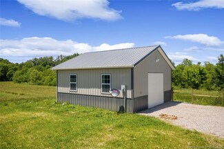 5628 S Hardy Mill Rd, Nabb, IN 47147