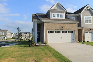 5711 Cloverwood Dr, Rockvale, TN 37153