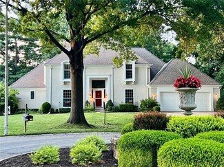 11114 Briar St, Leawood, KS 66211