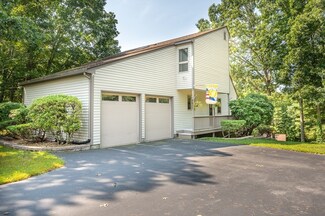 42 Rawson Rd, Webster, MA 01570