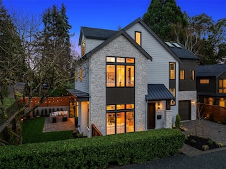 2353 NE 91st St, Seattle, WA 98115