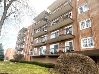 8001 W Courte Dr Unit E307, Niles, IL 60714