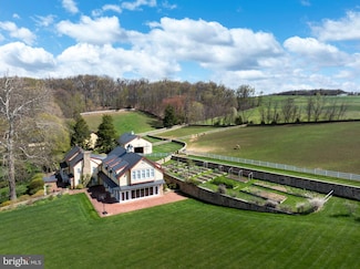 9981 Douglas Rd, Red Lion, PA 17356