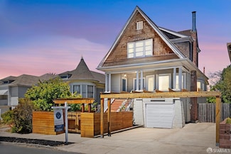 720 61st St, Oakland, CA 94609