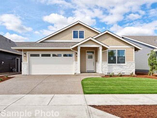 2529 N Lydia Loop, Hubbard, OR 97032