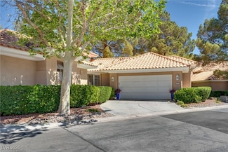 8541 Heather Downs Dr, Las Vegas, NV 89113