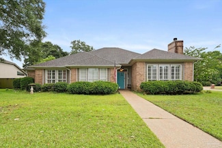 2717 Woodbreeze Dr, Cantonment, FL 32533