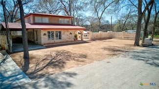 1684 Rocky River, Canyon Lake, TX 78133