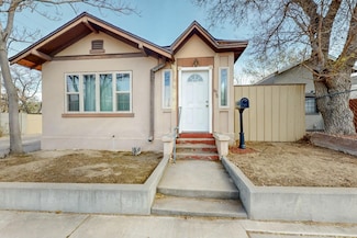 615 Lead Ave SE, Albuquerque, NM 87102