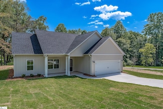 217 Wiles St, Iva, SC 29655