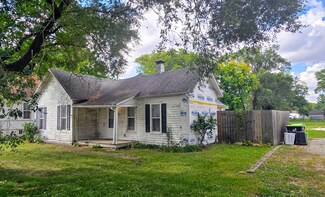 106 E Chestnut St, Bondville, IL 61815