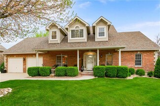 702 Bellerive Ct, Lansing, KS 66043