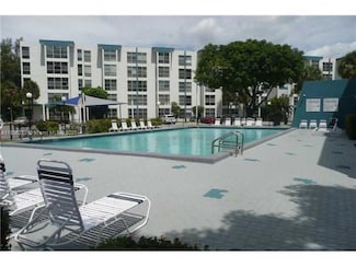 17560 Atlantic Blvd Unit 411, Sunny Isles Beach, FL 33160