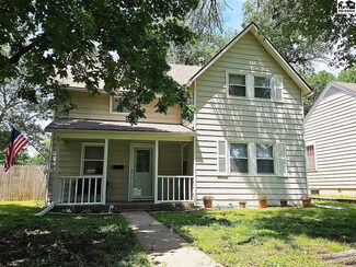 1201 N Maple St, McPherson, KS 67460
