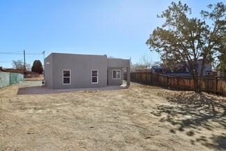 820 La Luz Dr NW, Albuquerque, NM 87107