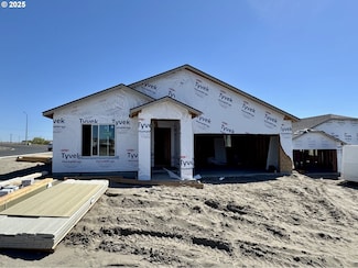 1748 NE 9th Ct, Hermiston, OR 97838