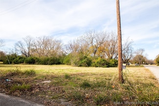 800 S 5th St, Muskogee, OK 74401