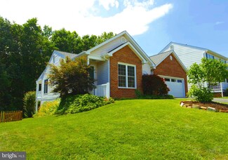 14 Lakeside Dr, Stafford, VA 22554