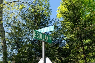 2 Bsullak Rd, Barkhamsted, CT 06063