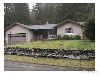 204 Country Estates Dr W, Rainier, WA 98576