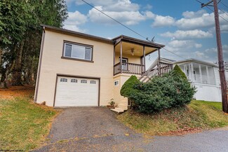 371 Hawk St, Granville, WV 26534