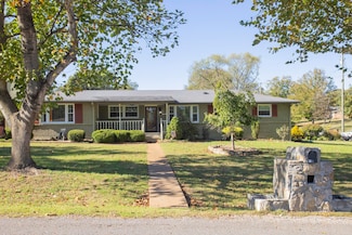 1931 Valley Park Dr, Nashville, TN 37216