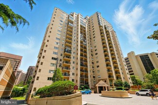 1211 S Eads St Unit 103, Arlington, VA 22202