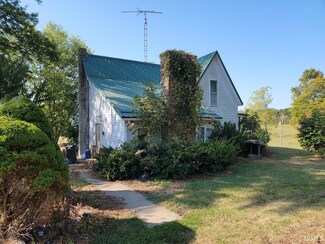 1719 S Hasler Rd, Bloomfield, IN 47424