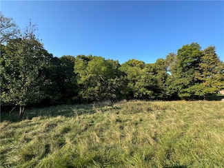 97 Christy Rd, Eighty Four, PA 15330