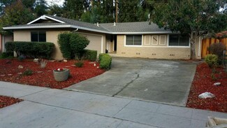3444 Woodside Ln, San Jose, CA 95121