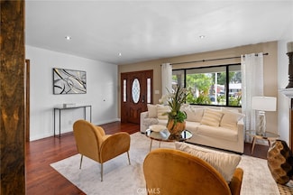 1413 Random Ln, Duarte, CA 91010