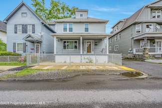 611 Moosic St, Scranton, PA 18505