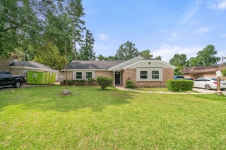 801 Thornwood Dr, Shenandoah, TX 77381