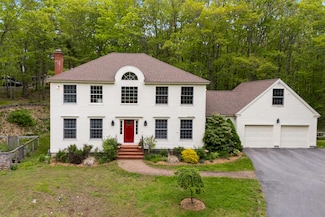 3 Payneton Hill Rd, York, ME 03909