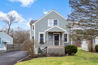 16 Kane St, Fairhaven, MA 02719