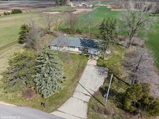 18708 Beck Rd, Marengo, IL 60152