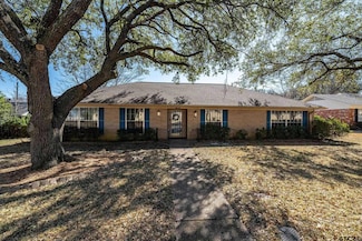 310 Carriage Dr, Tyler, TX 75703