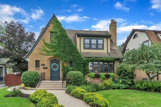 519 Robert Ave, Rockford, IL 61107