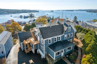 56 Mckown St, Boothbay Harbor, ME 04538