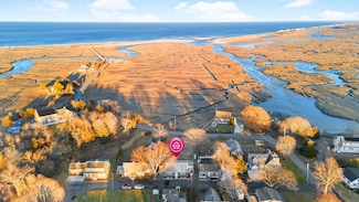 21 Canary St, Sandwich, MA 02563