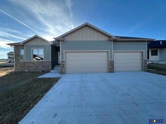 1015 N 109th St, Lancaster, NE 68527